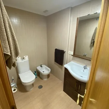 Piso Céntrico, Con Amplia Terraza, 3 Apartamento Ribeira